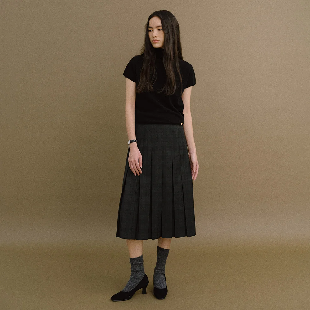 SCARLET PLEATS SKIRT (GREEN)