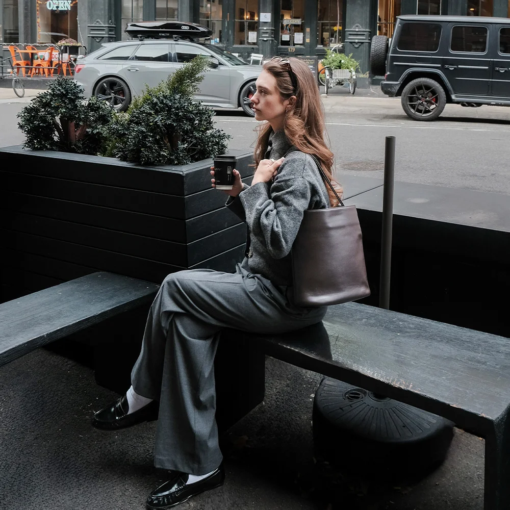 clover bucket BAG - chocolate brown