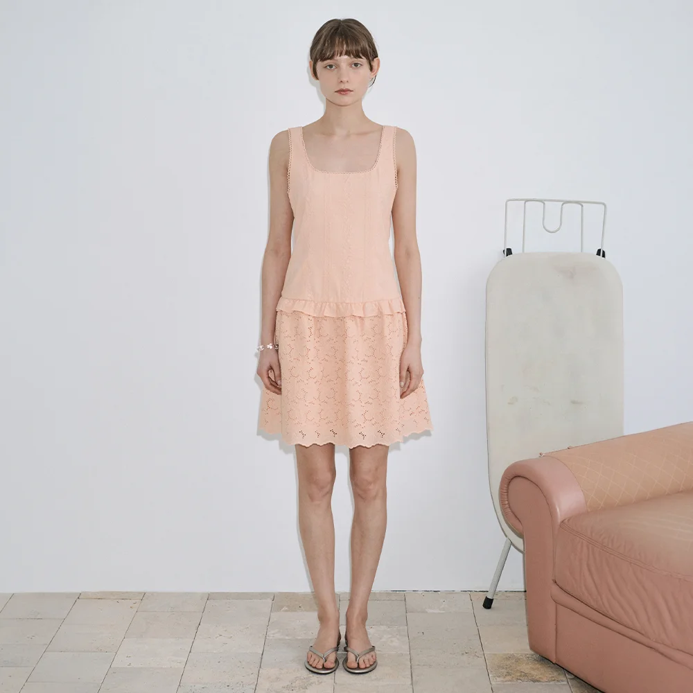 Punching Lace One-Piece (Apricot)