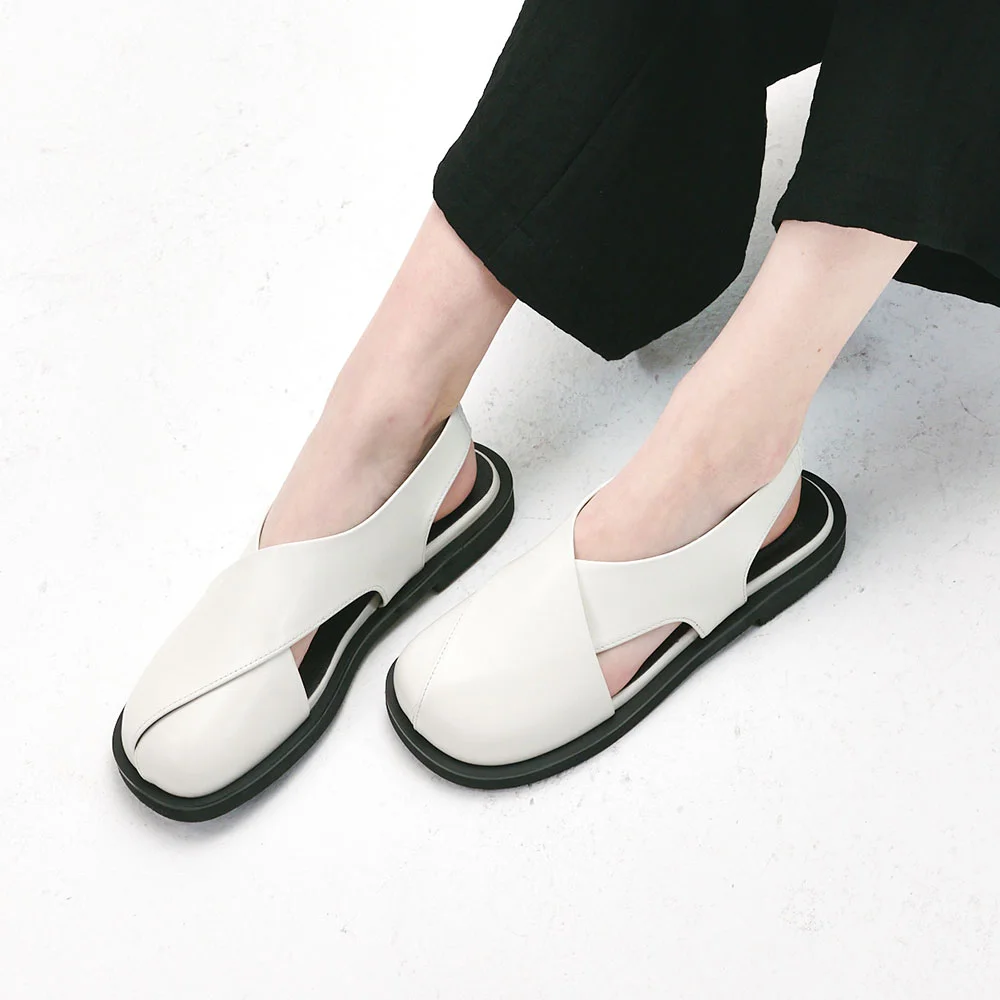 Tulip flat sandals (White)