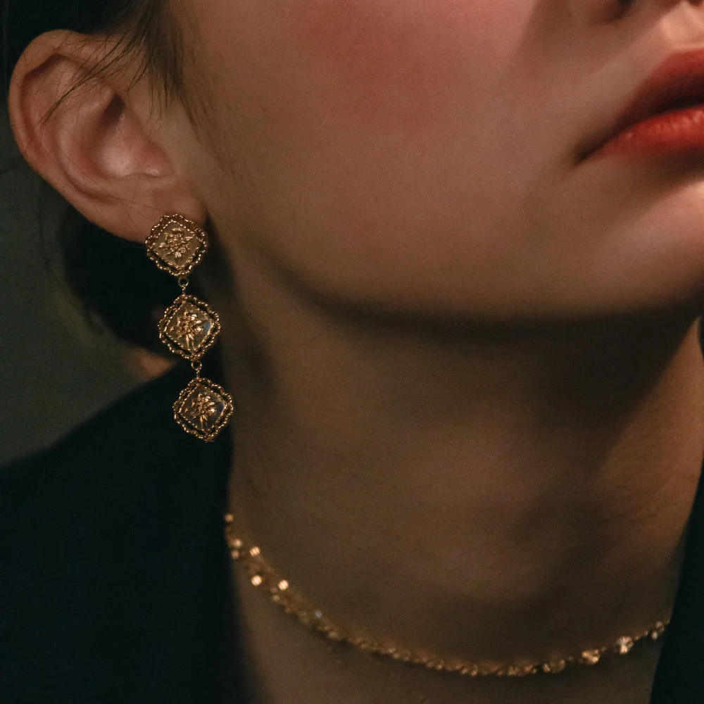 violet frame drop earring ver.3