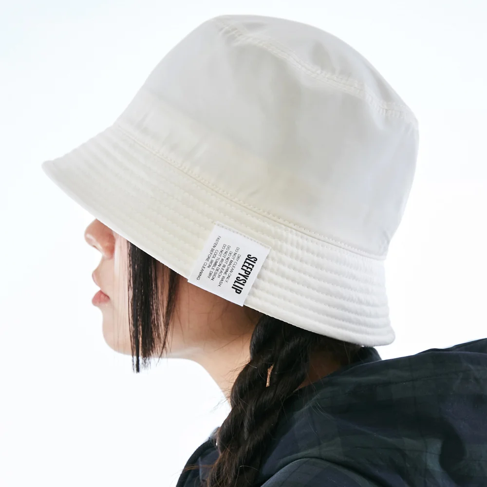 SATIN WHITE BUCKET HAT