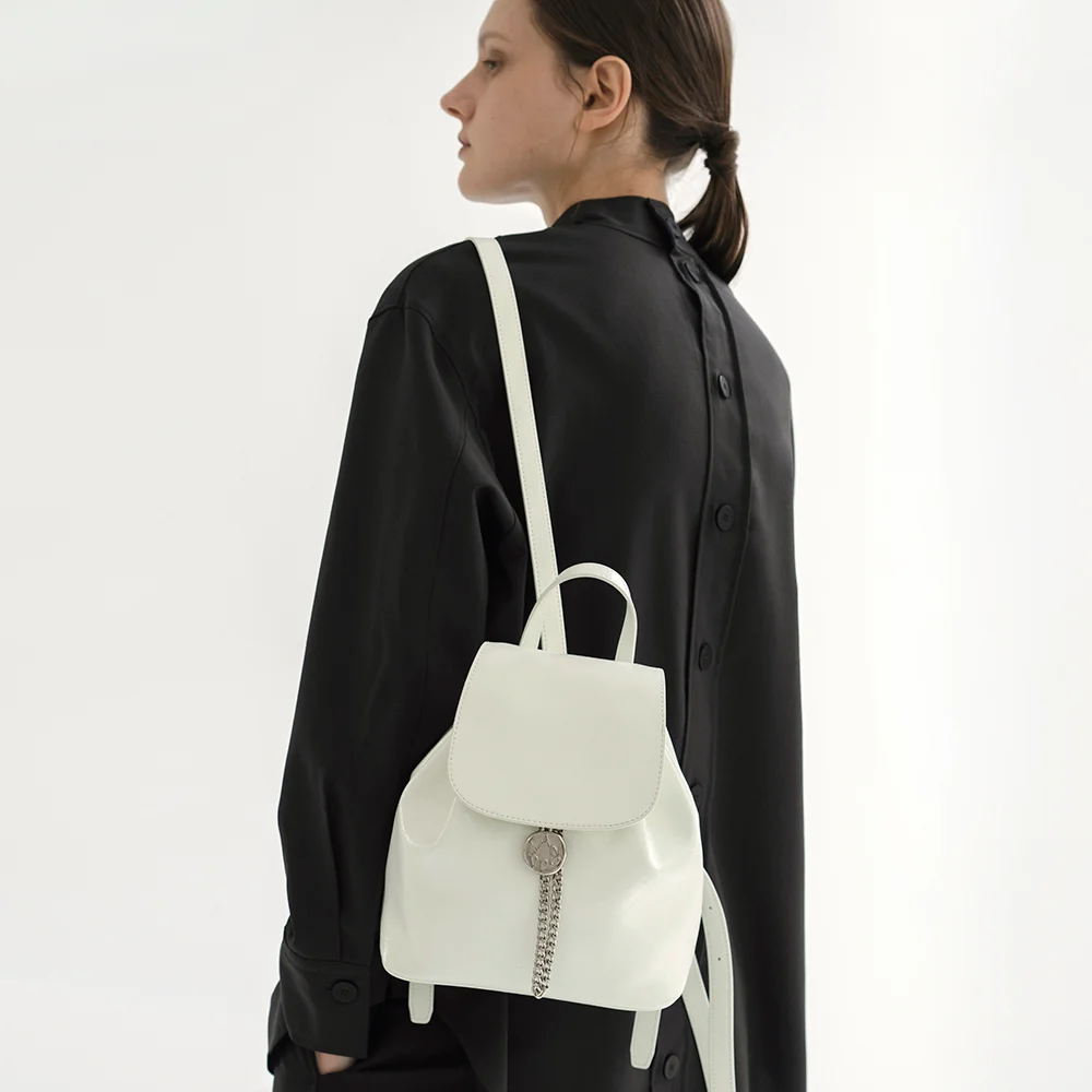 TIWI CHAIN DRAWSTRING leather backpack