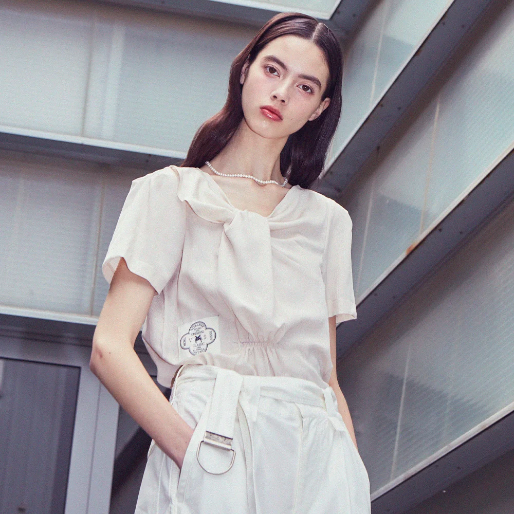Side Shirring Point Blouse