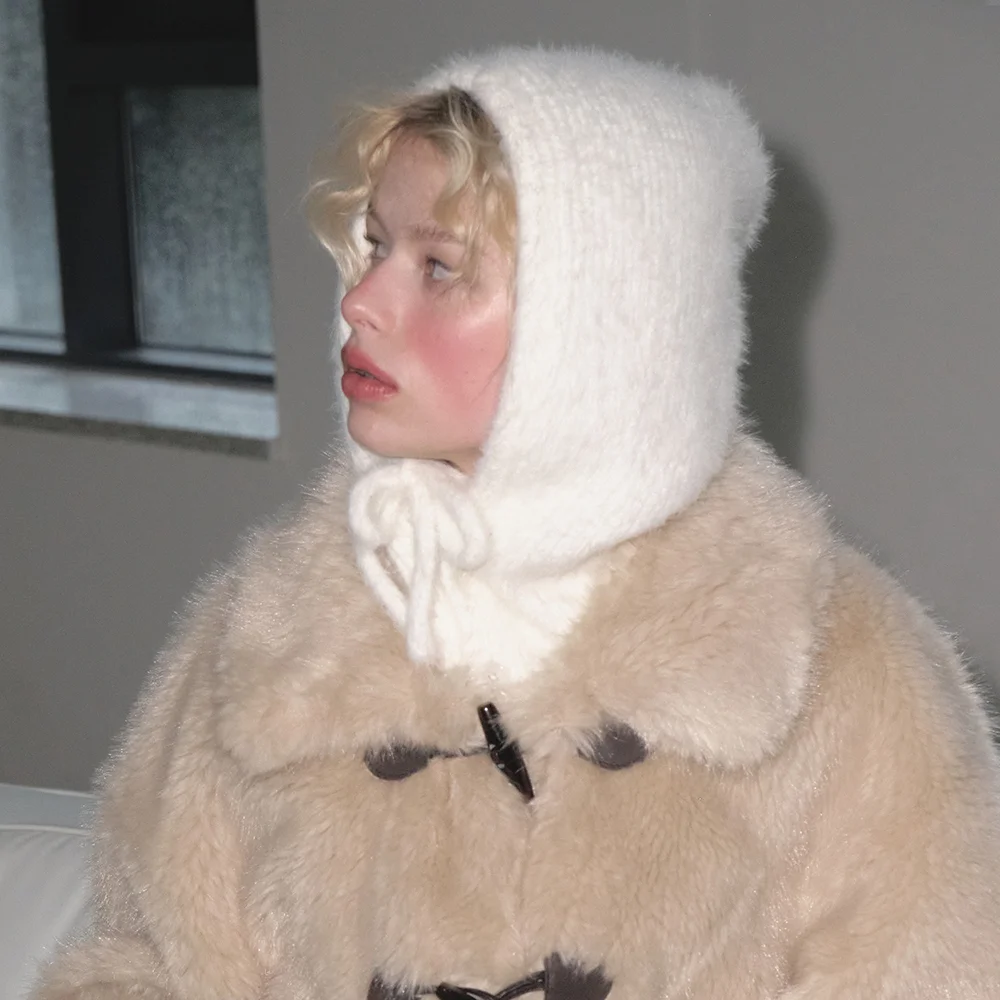 FLUFFY BUTTON BALACLAVA (IVORY)