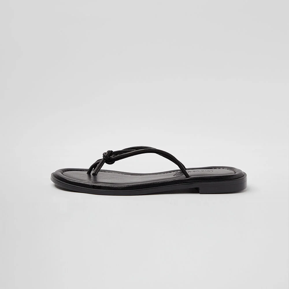 Lambskin Flip FlOPS (Black)