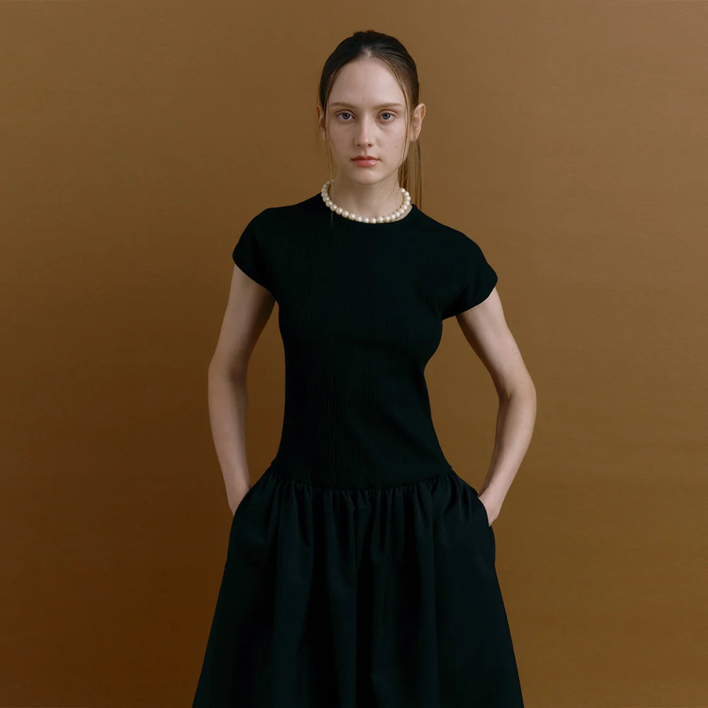 CAP-SLEEVE LAYERED DRESS (moat black)