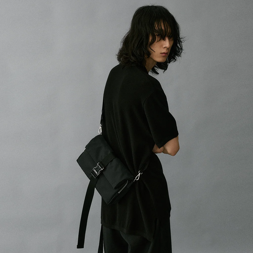 Hybrid Two Way Shoulder Bag Black