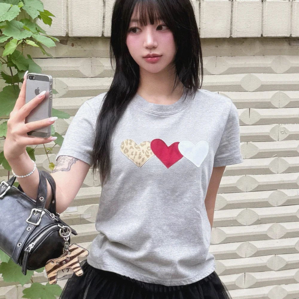 Leopard Point Heart Patch Cotton T-shirt Gray