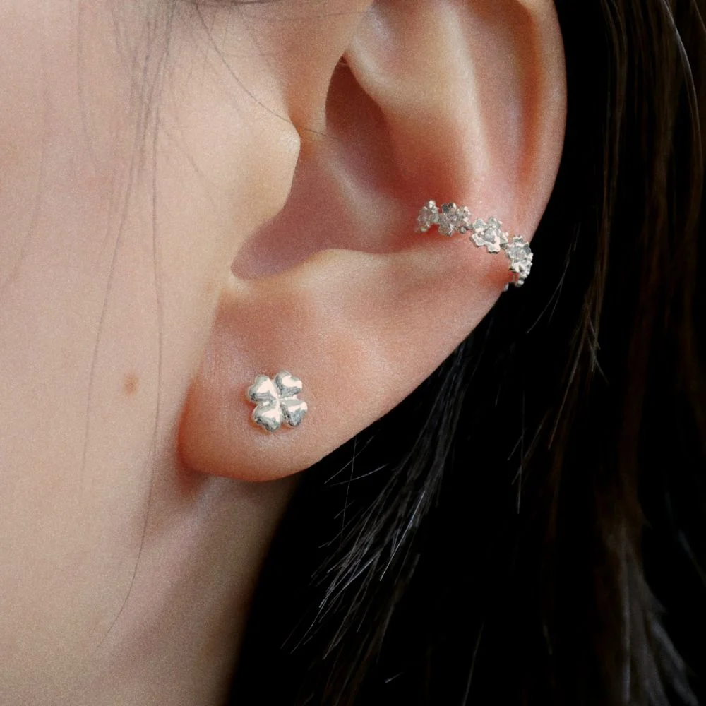 Delphi floral ear cuff + Four leaf clover earrings / Delfi 花卉 耳袖 + 四葉草 鉚釘 耳環 套裝