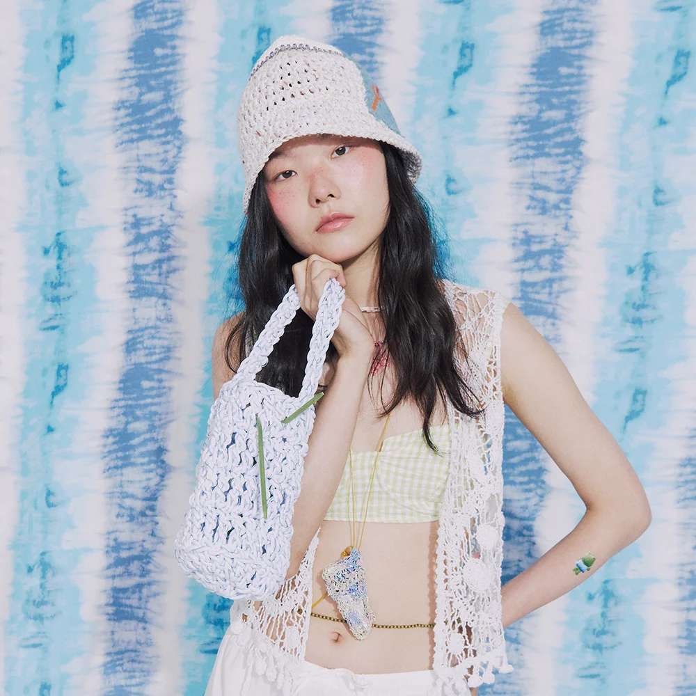 LILY SUMMER BUCKET WHITE (M/L)