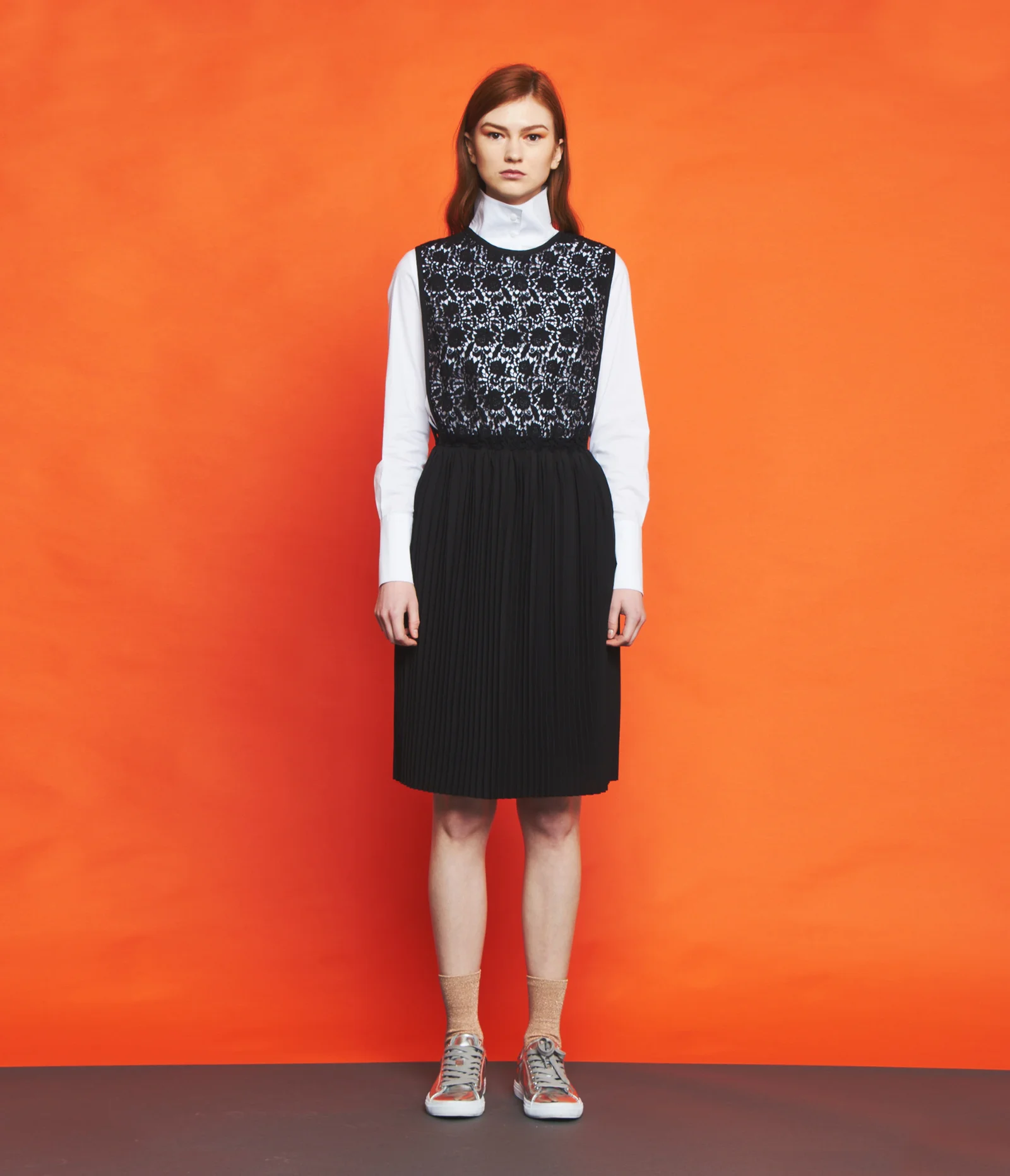 LACE SHORT PLEAT DRESS(BLACK)