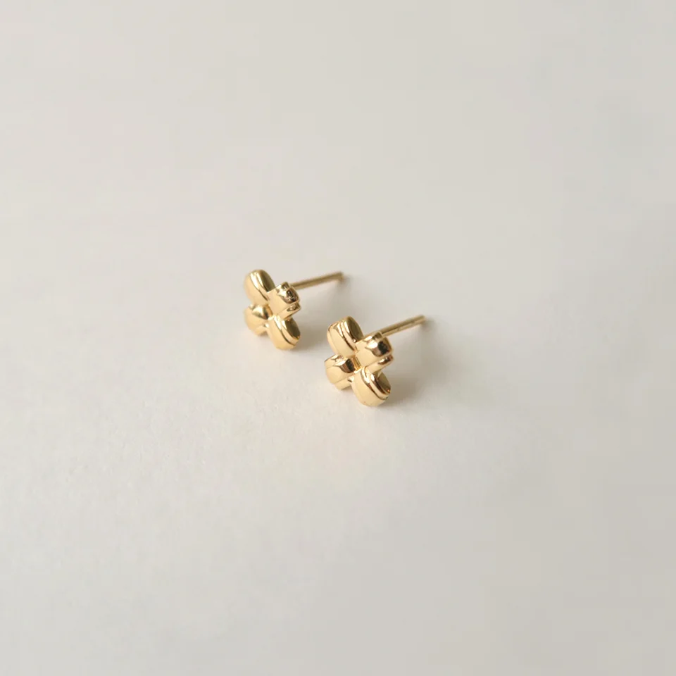 14K_SMALL LAYERED CROSS GOLD EARRINGS