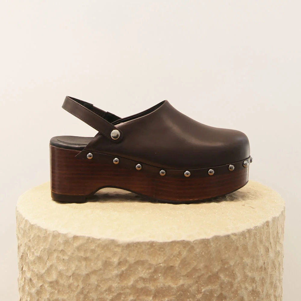 Zoe Clogs Leather Chocolate