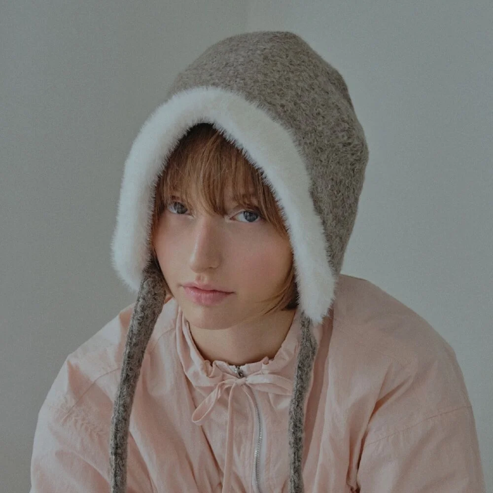 DOWNY BONNET HAT IN WARM GRAY