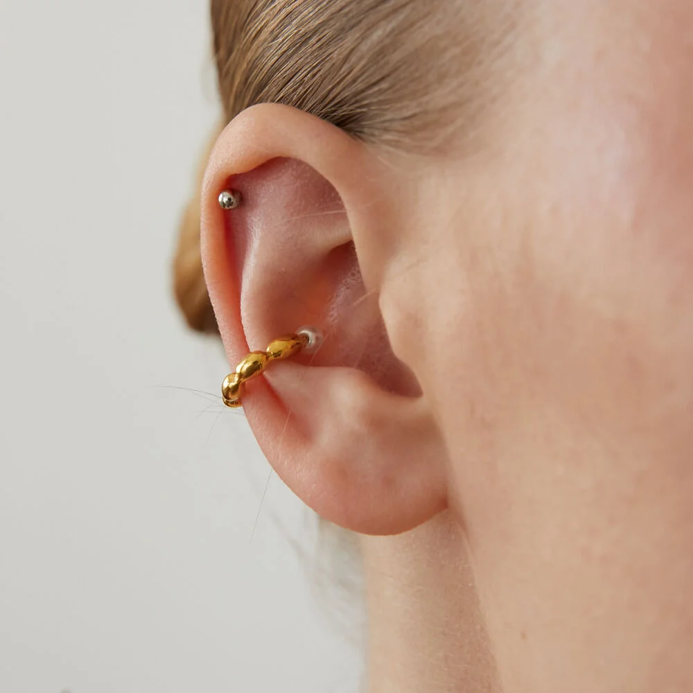 pom pom pearl earcuff