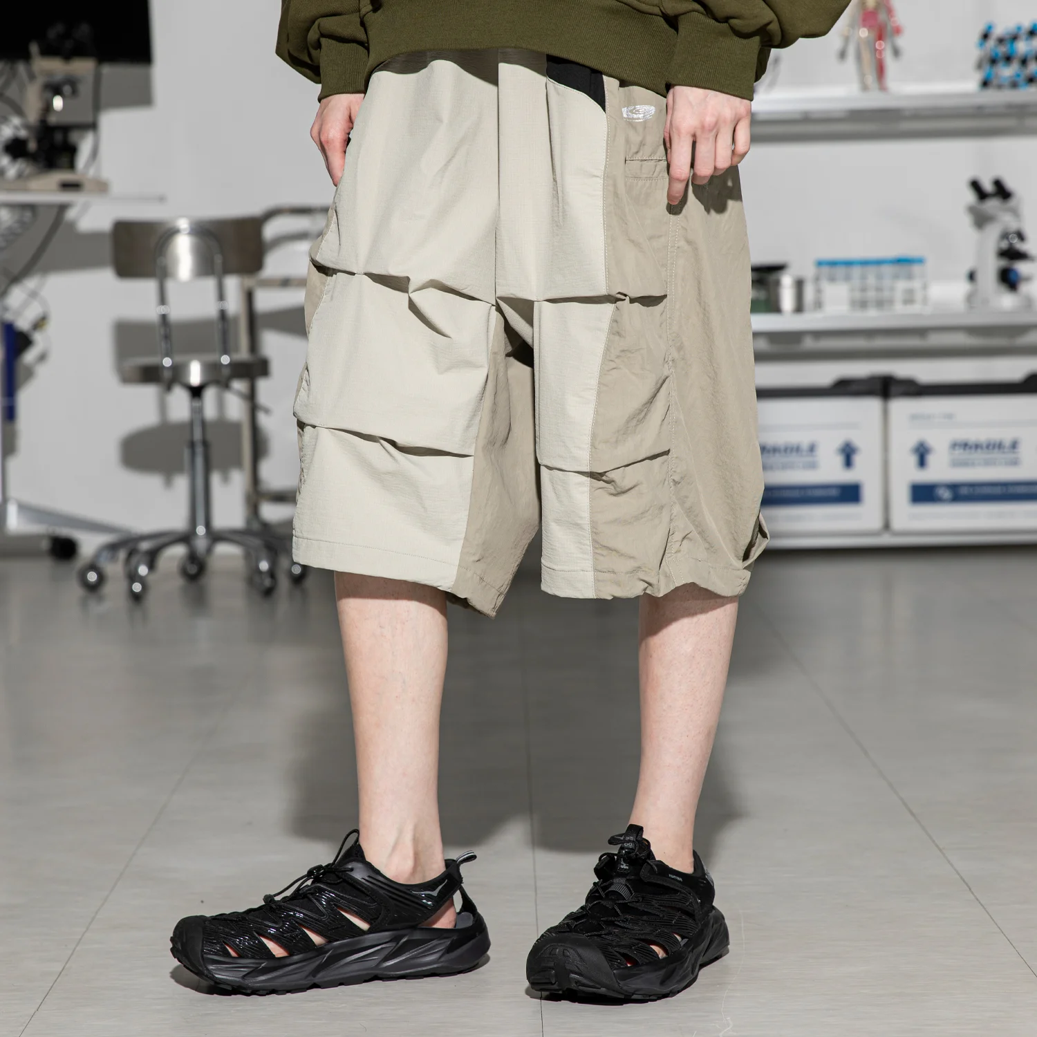 GP052 圓筒形 百慕達 褲子 (BEIGE)