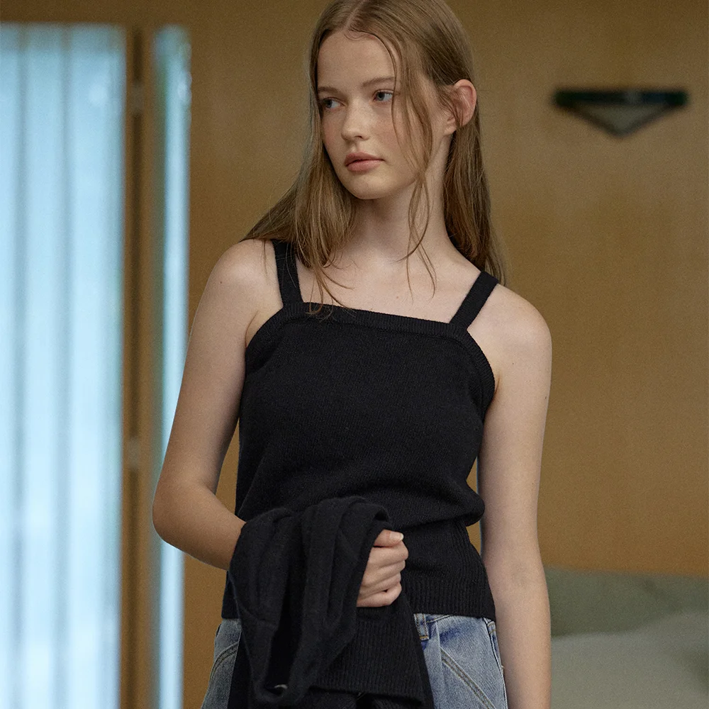 Raccoon House Slip Top_Black