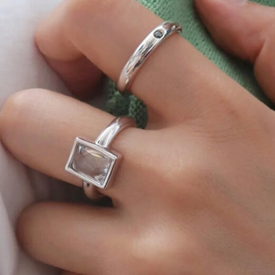 QUARTZ RECTANGLE RING
