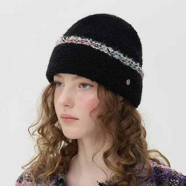 Charlotte Boucle Beanie - Black