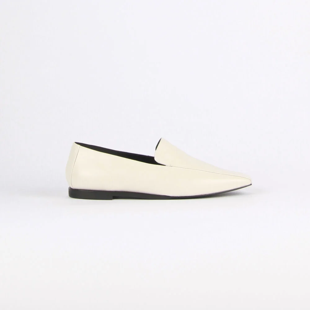 Devona Loafer Leather Ivory