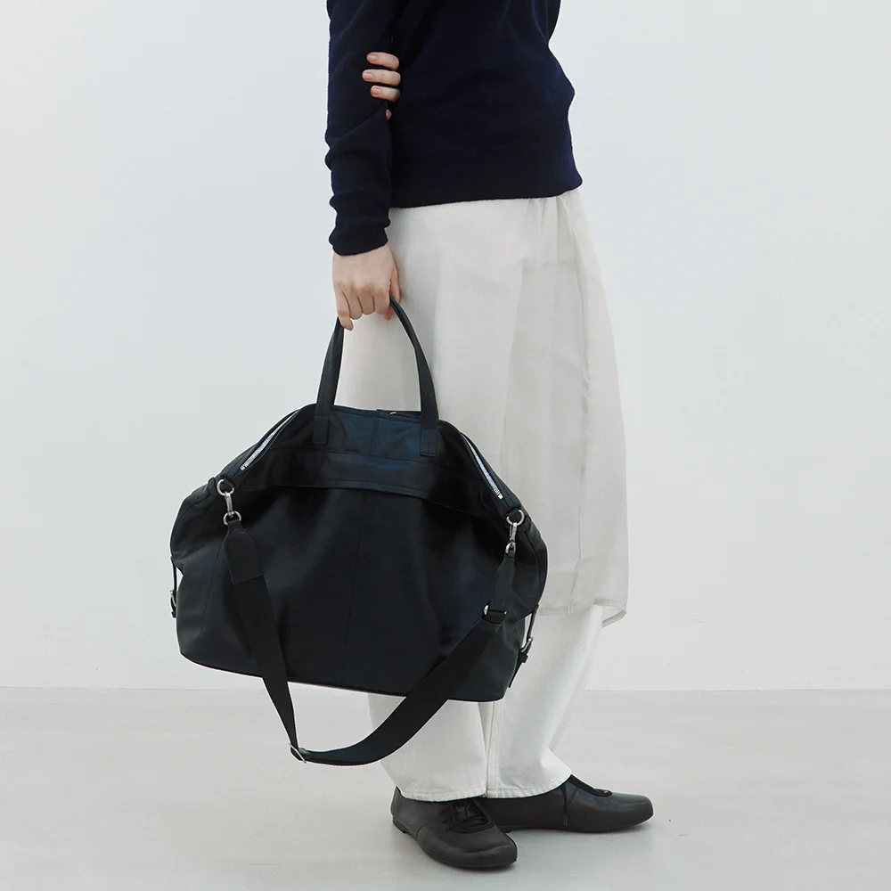 ARC TOTE BAG (SOFT BLACK)