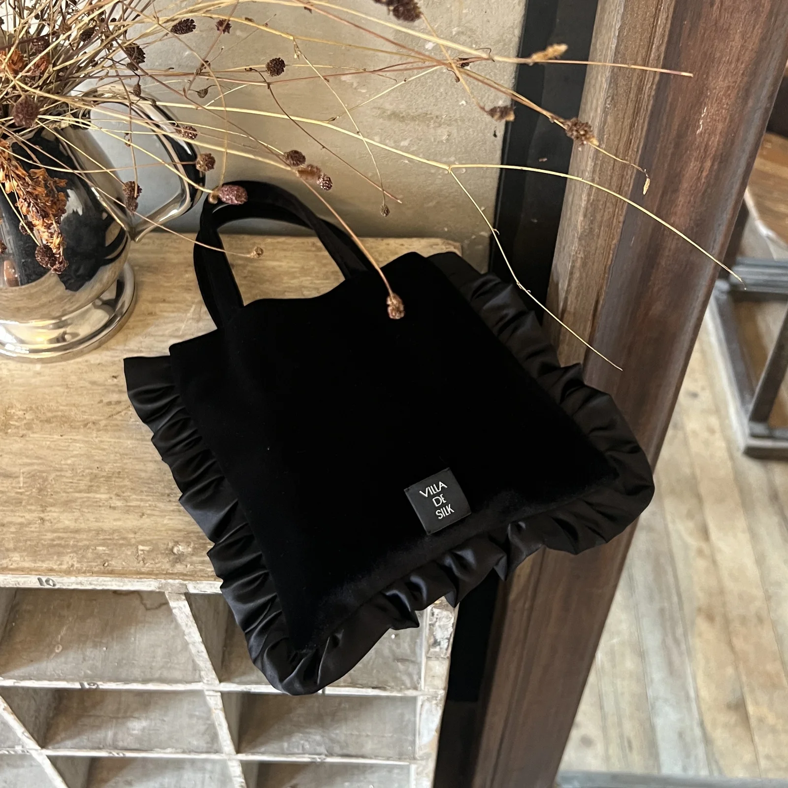 100% silk frill with velvet bag 真絲 絲絨 托特袋