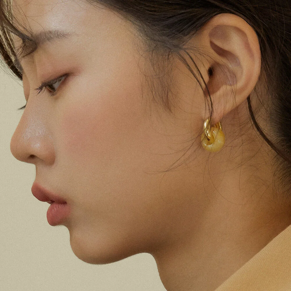 Gemstone hoop earrings(寶石圈形耳環)
