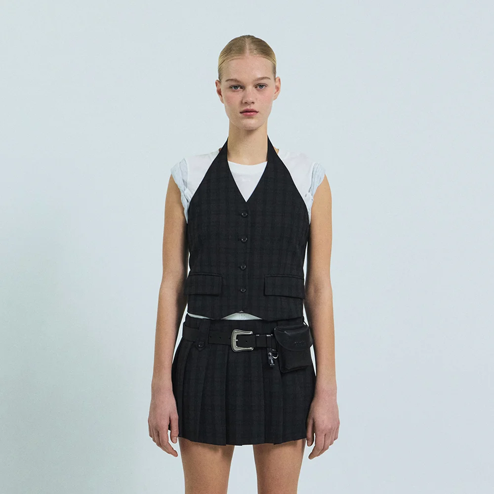 JANELL HALTER VEST (BLACK)
