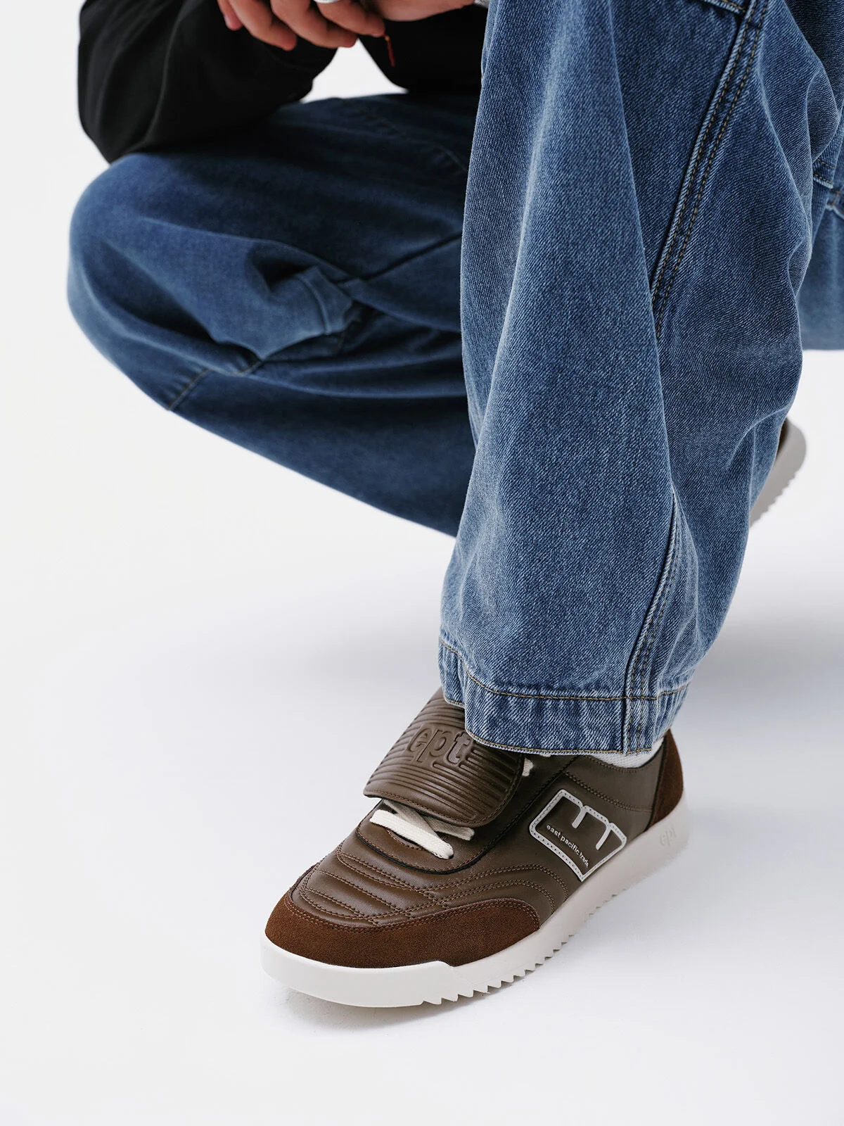 LIBERO (BROWN/OFF WHITE)