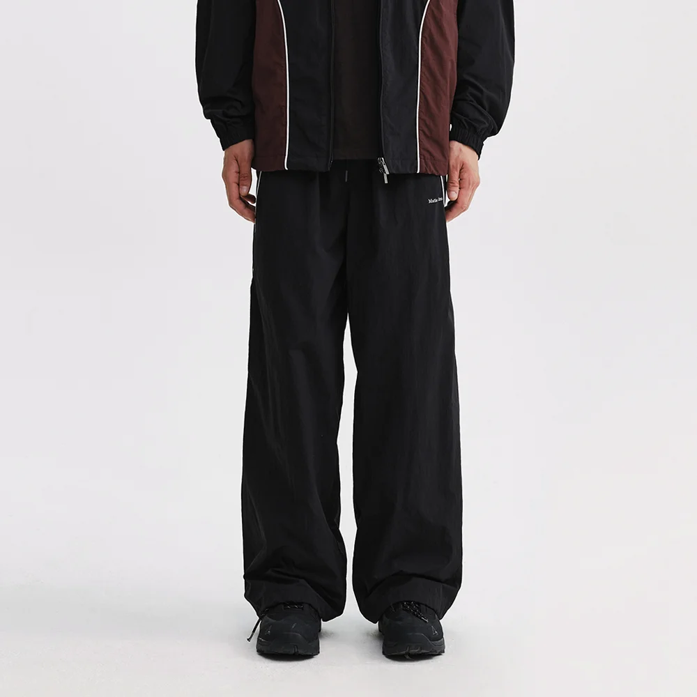 TONAL CONTRAST TRACK PANTS IN BLACK