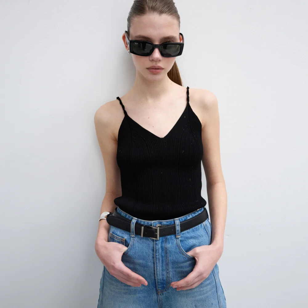 RIBBED TWIST KNIT SLEEVELESS_BLACK