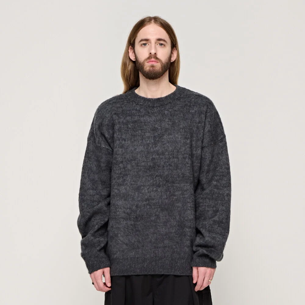 CB WOOL GRADATION ROUND KNIT (CHARCHOL)