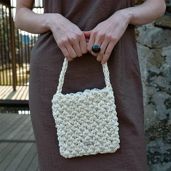 WEAVING SQUARE BAG MINI - CREAM