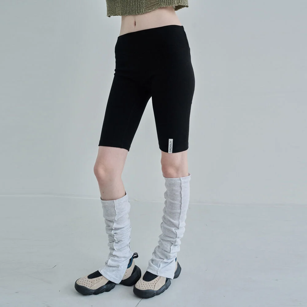 Comfortable Half Leggings / Black