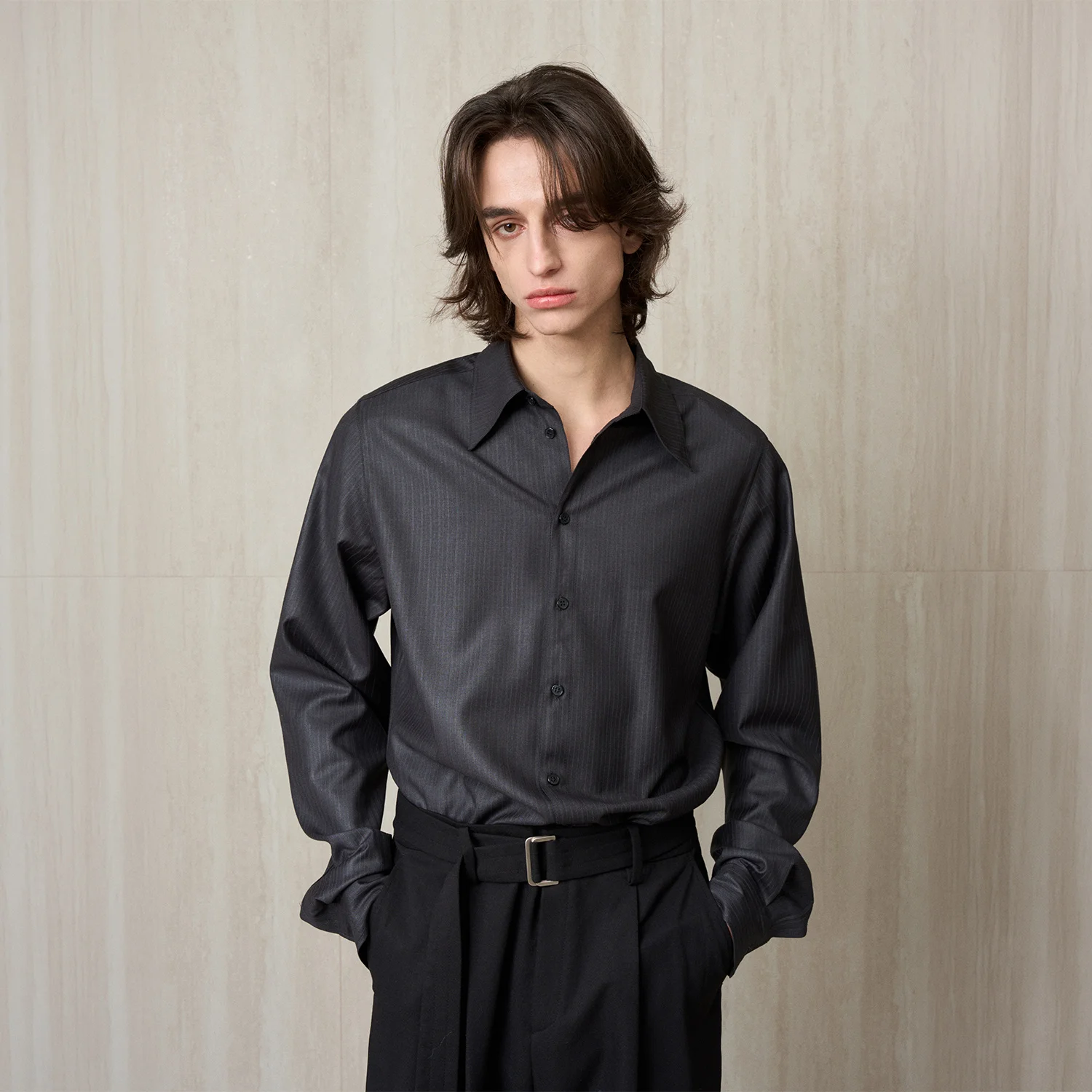 SHOULDER PADDED STRIPED SHIRT