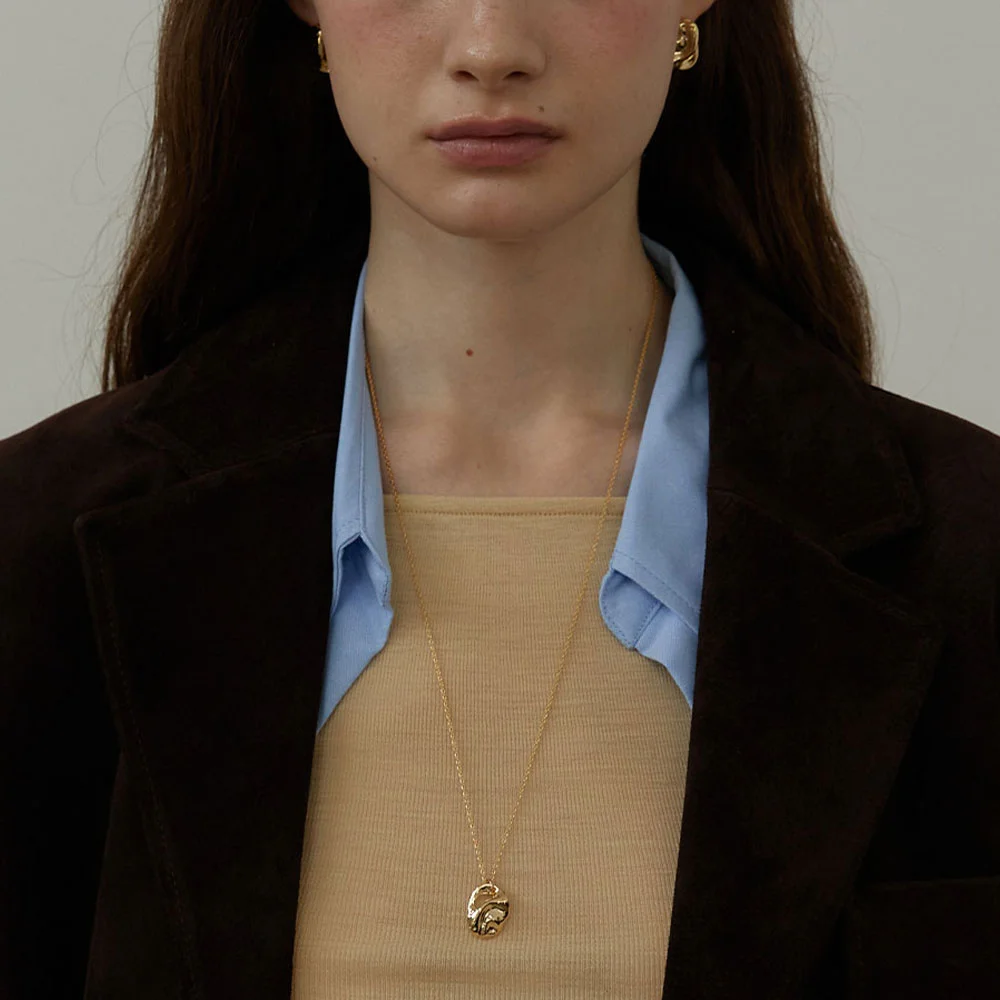 Oyster Long Chain Necklace (L243MNK060)