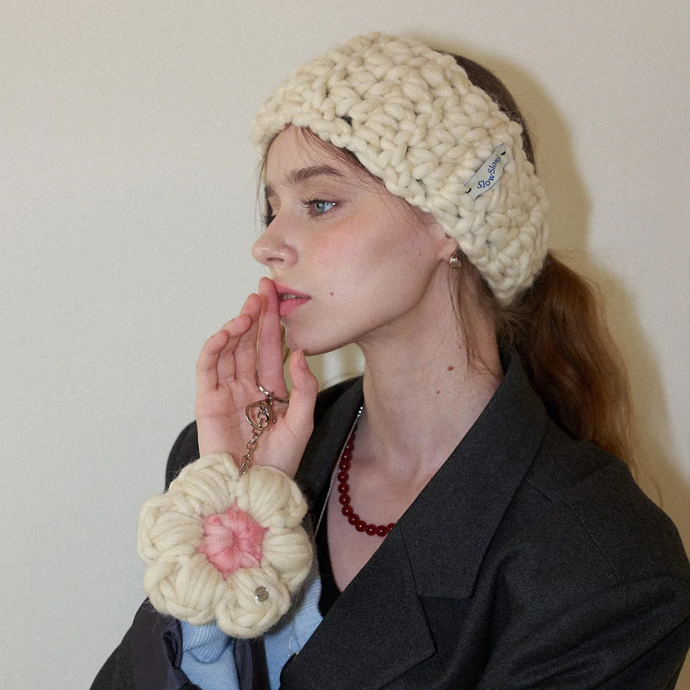 Wool 100% Handmade Crochet Big Flower Keyring _ Cream