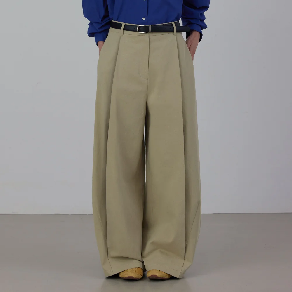 Modern Volume Silhouette Pants
