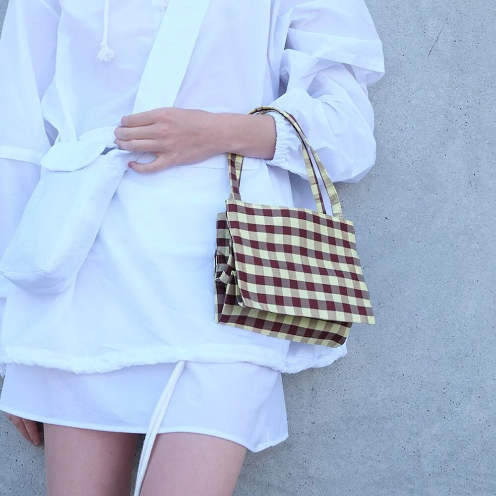 (W) iPhone 斜揹 袋 白色 IPHONE CROSSBODY BAG WHITE
