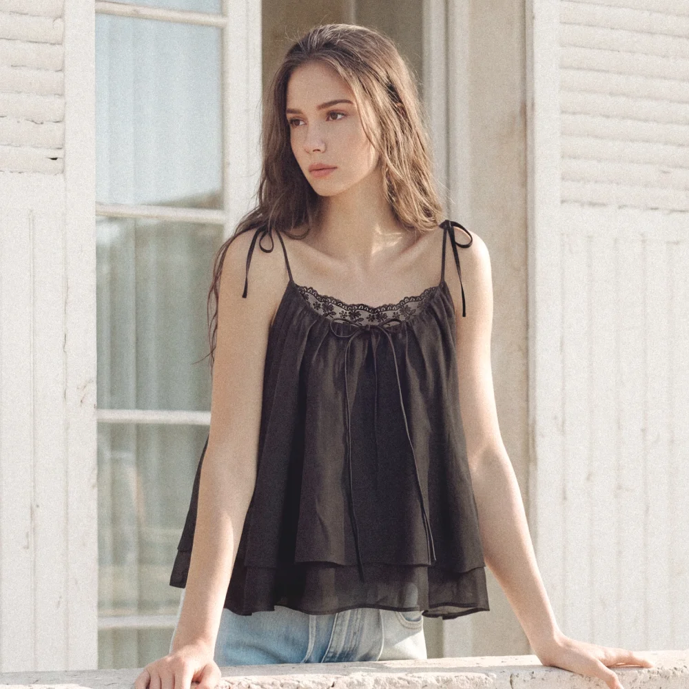 DUA LACE SLEEVELESS BLOUSE (BLACK)