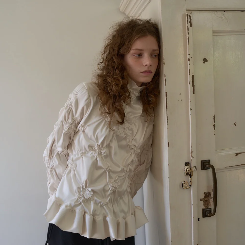 Our Scent Saalty Blouse / Cream beige