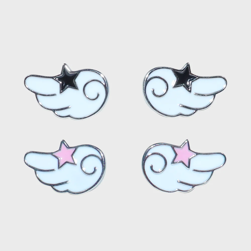 wing with star earrings