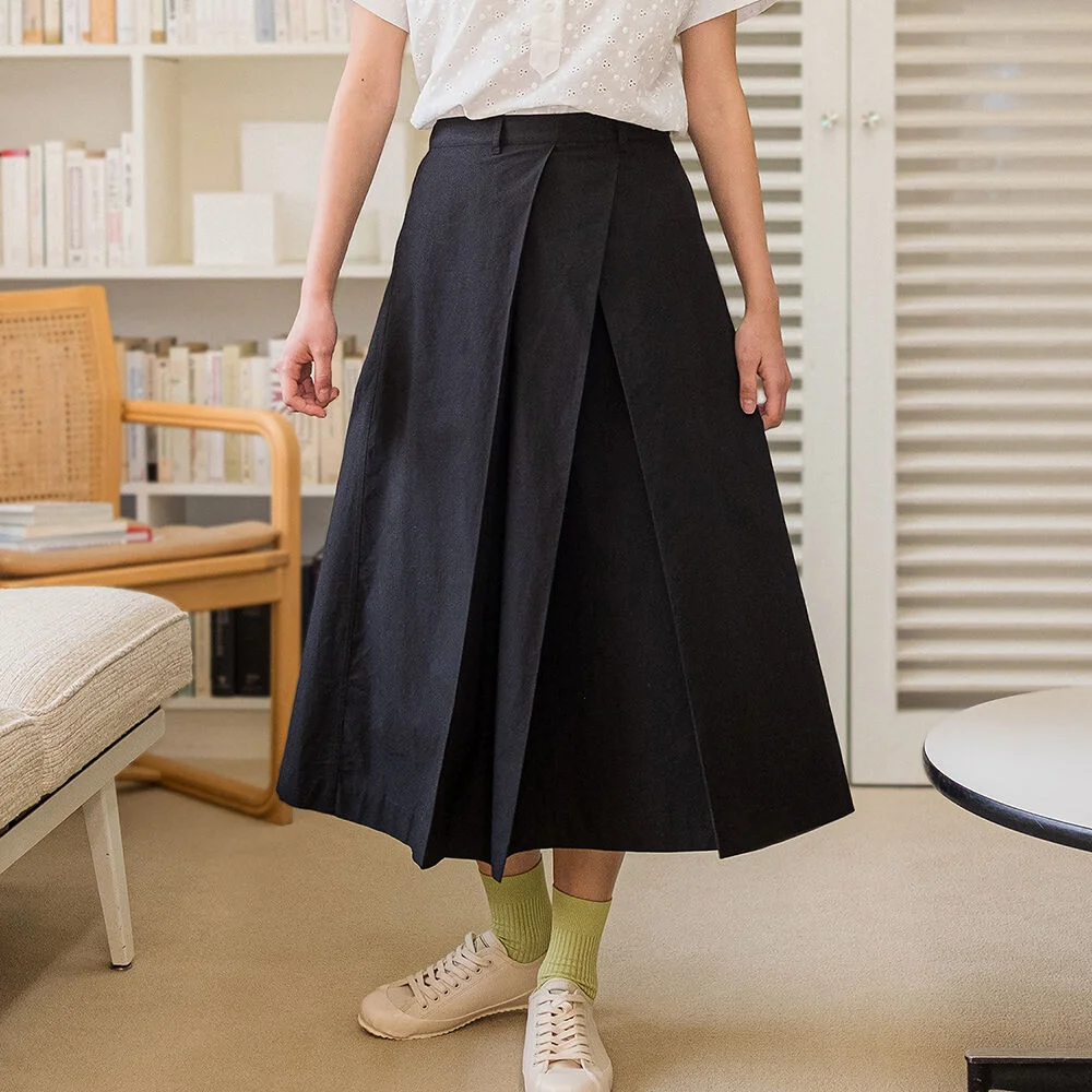 Unbalanced Pleated Skirt - Black