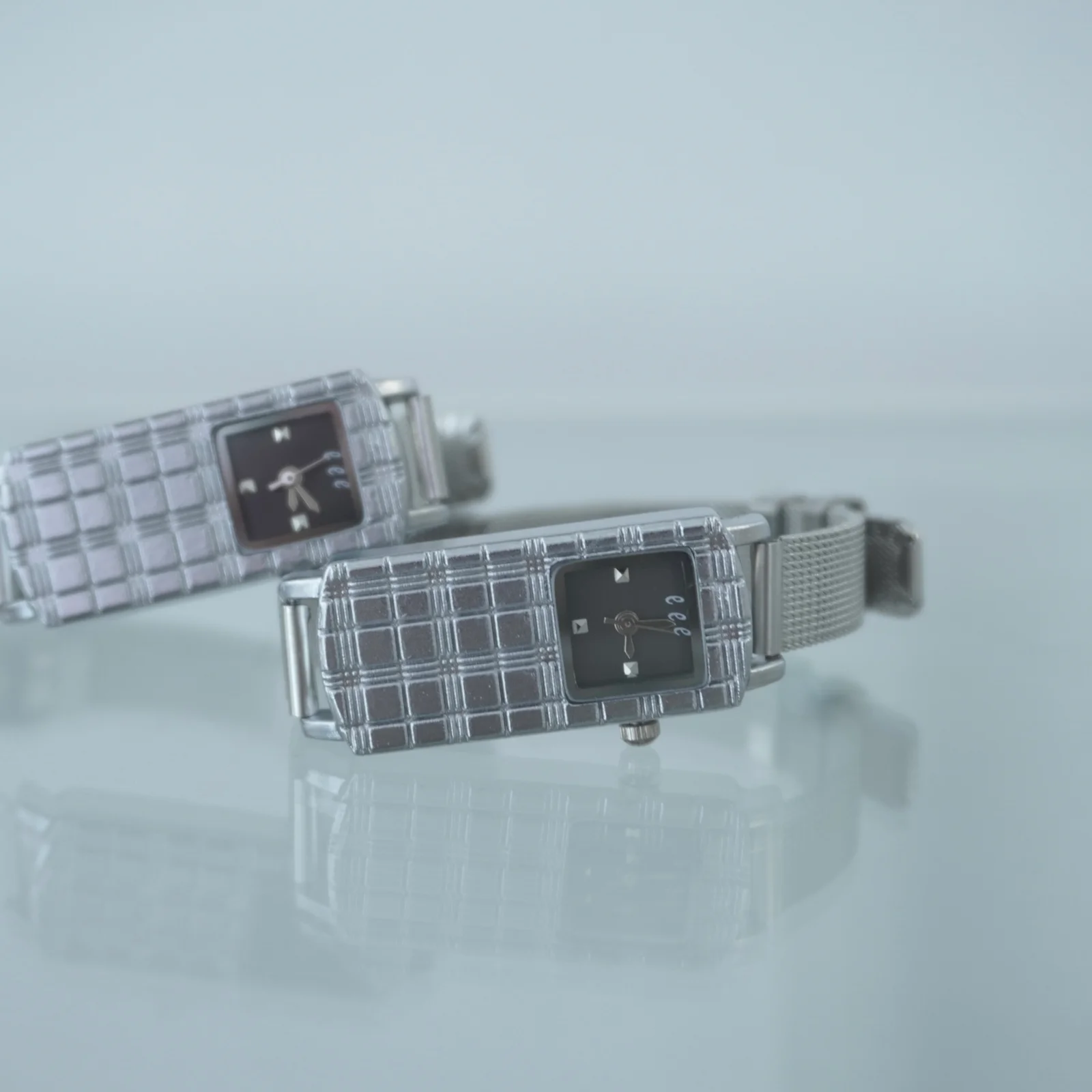 Checkbar Watch (Dark Gray)
