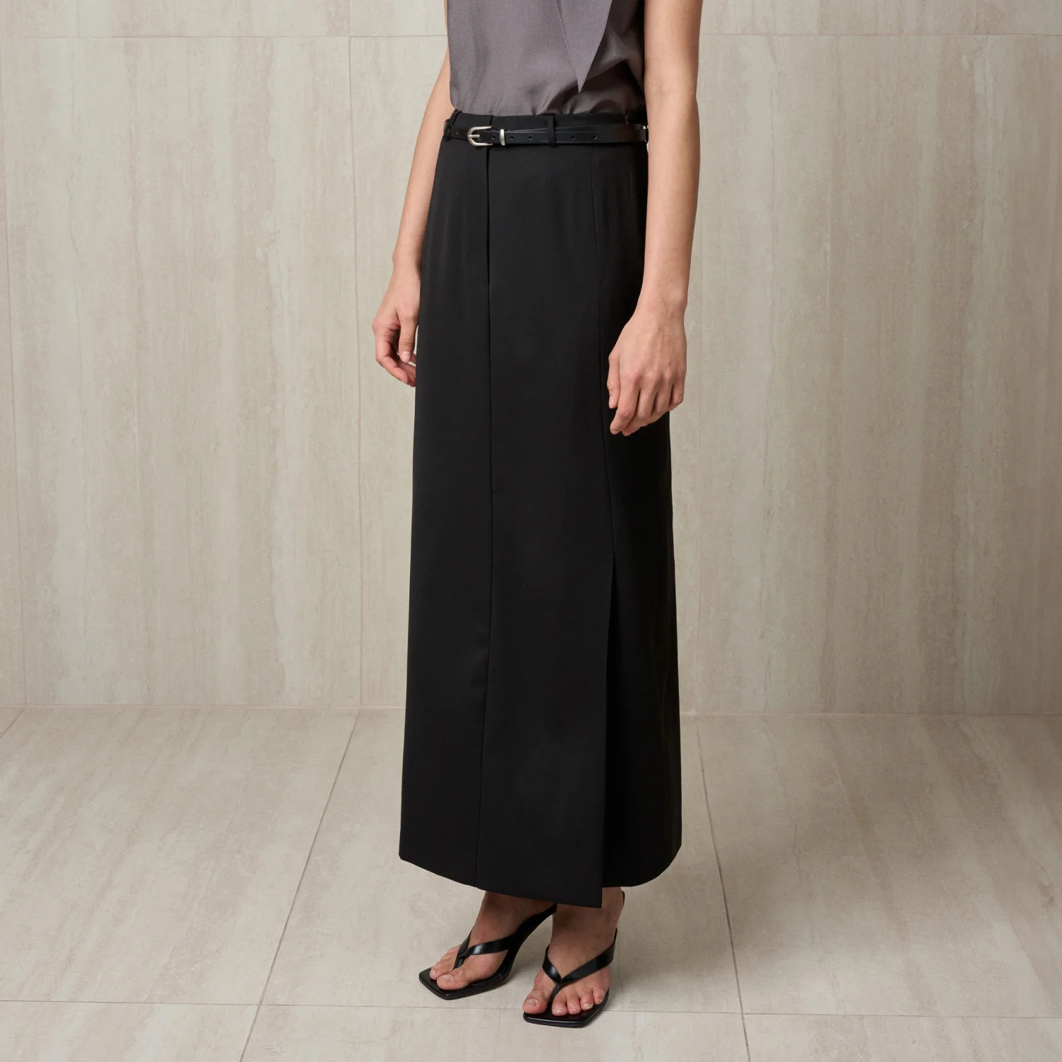 SIDE SLIT MAXI SKIRT