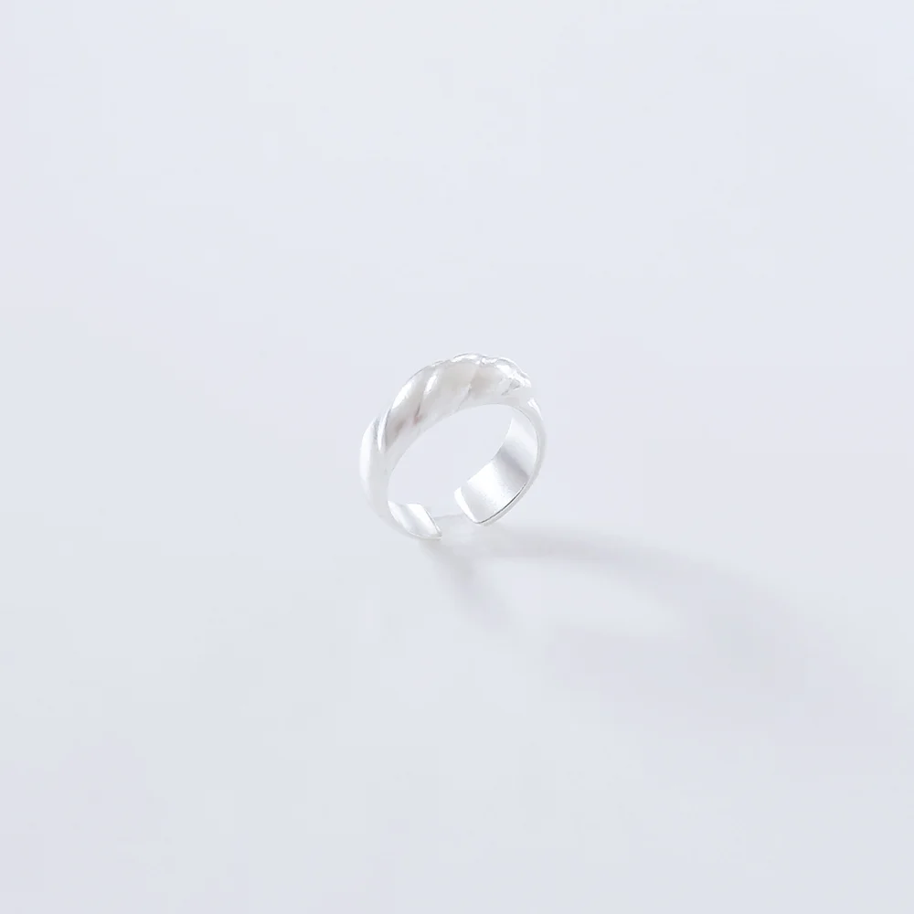 Ripple Band Ring