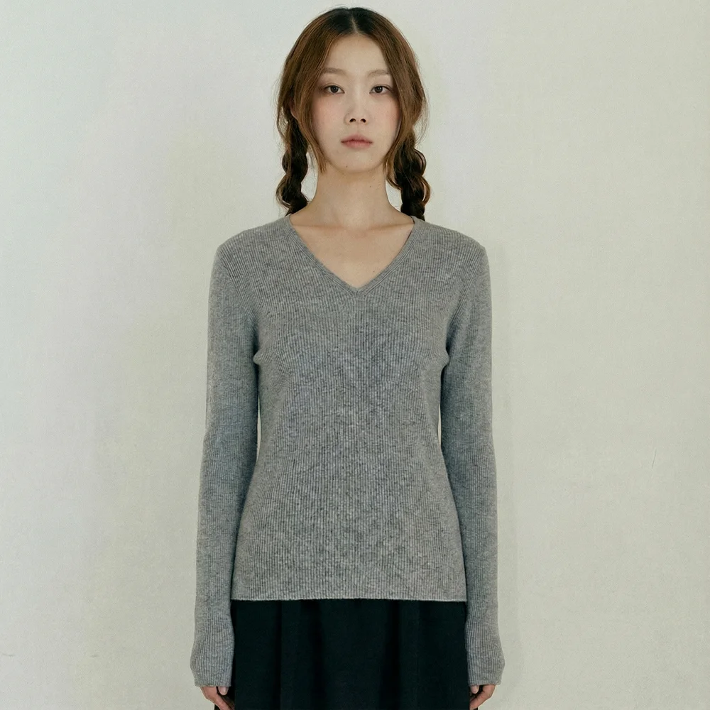 Soft Rib V-Neck Gray Knit