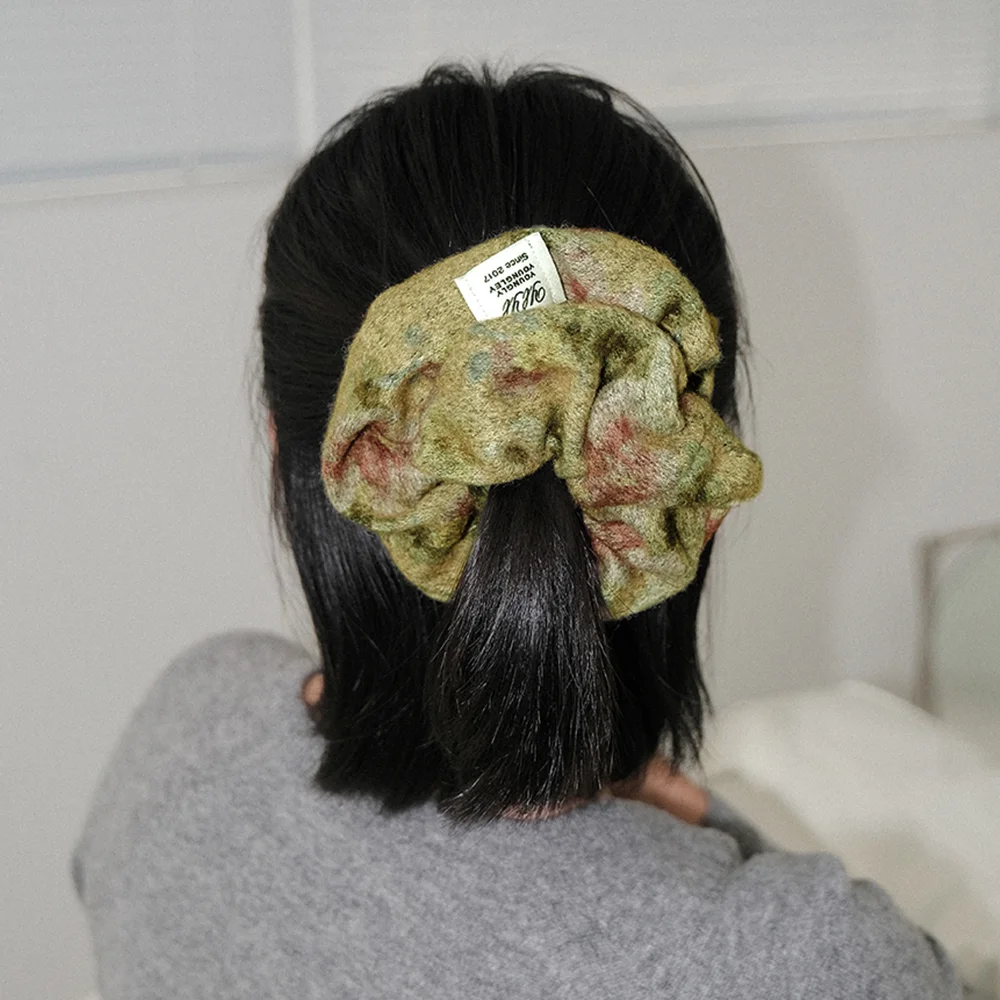Maggie scrunchie, NOON