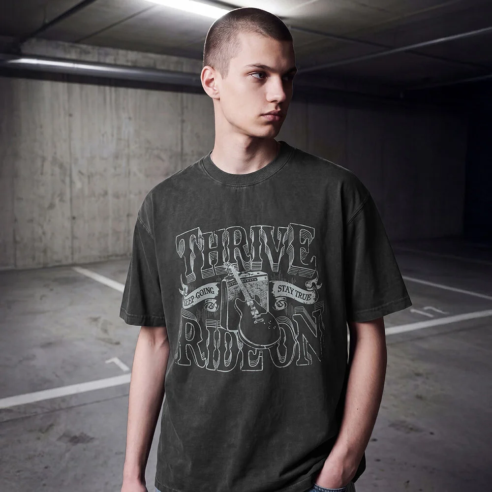 Thrive Pigment 短袖T恤 深灰色 ISST6950